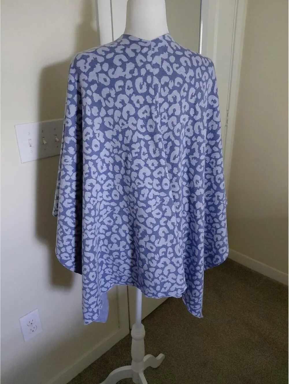 J. McLaughlin Wrap Light Blue EUC One Size